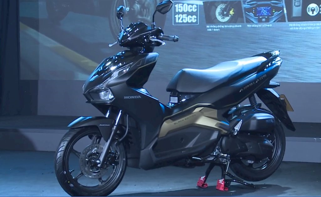 Chi tiết 4 phiên bản 10 màu của Honda Air Blade 2019